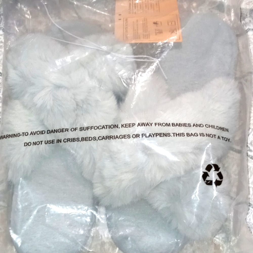Temi slippers